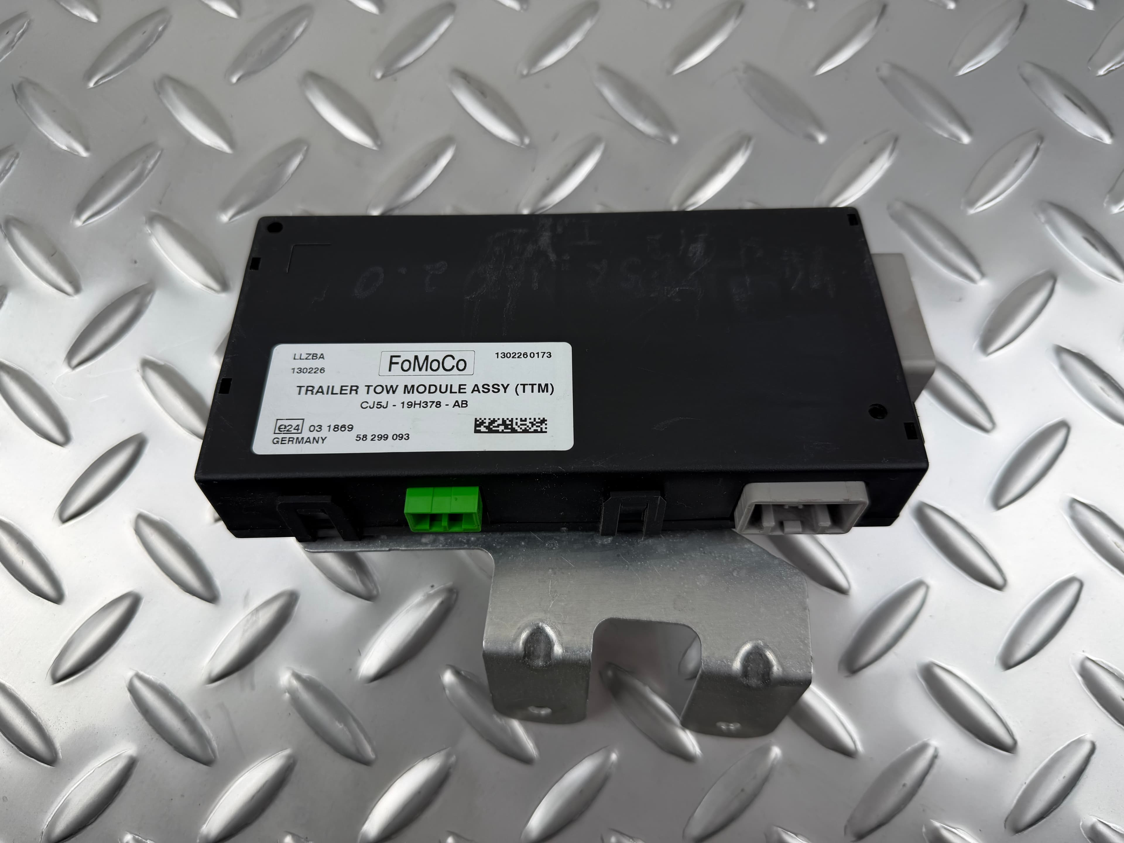 Модуль управління фаркопом TRAILER CONTROL MODULE UNIT Ford Escape MK3 13-16