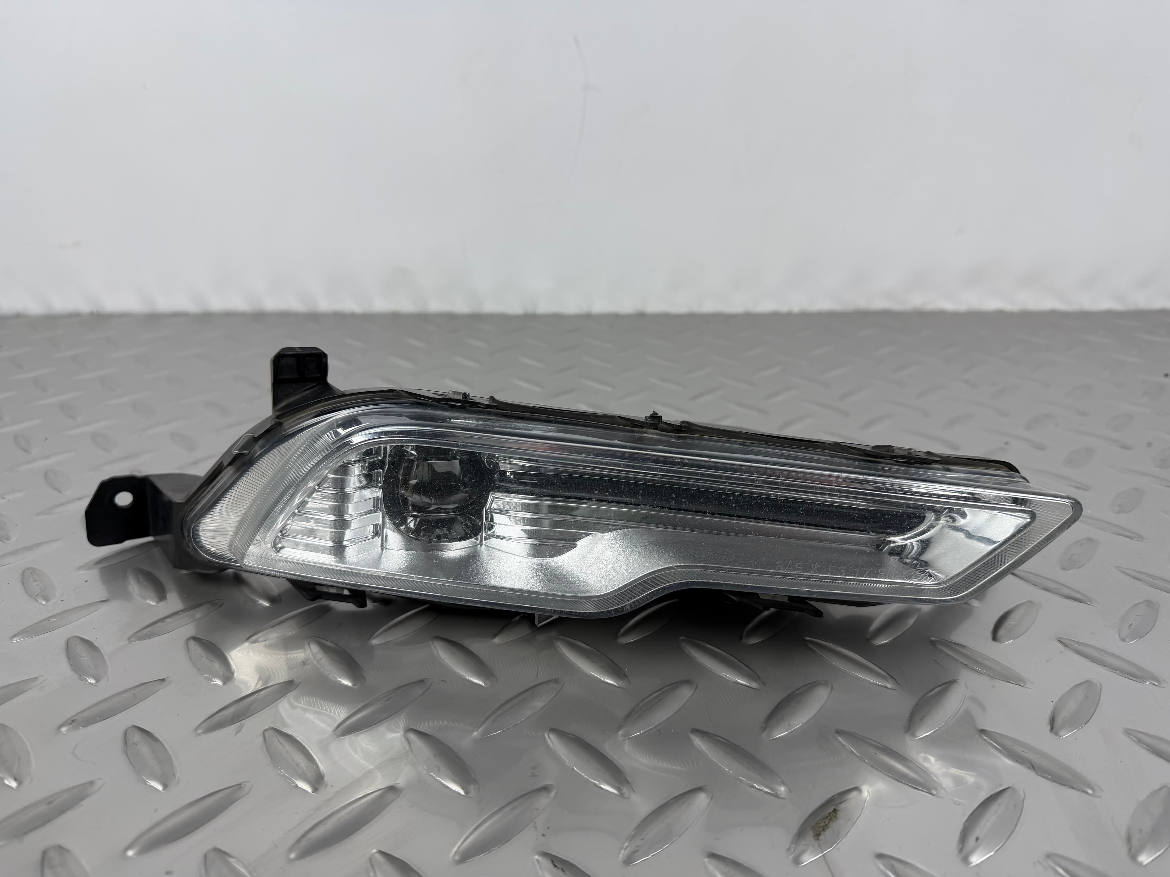 Протитуманна фара птф права Ford Fusion mk5 17-20 LED