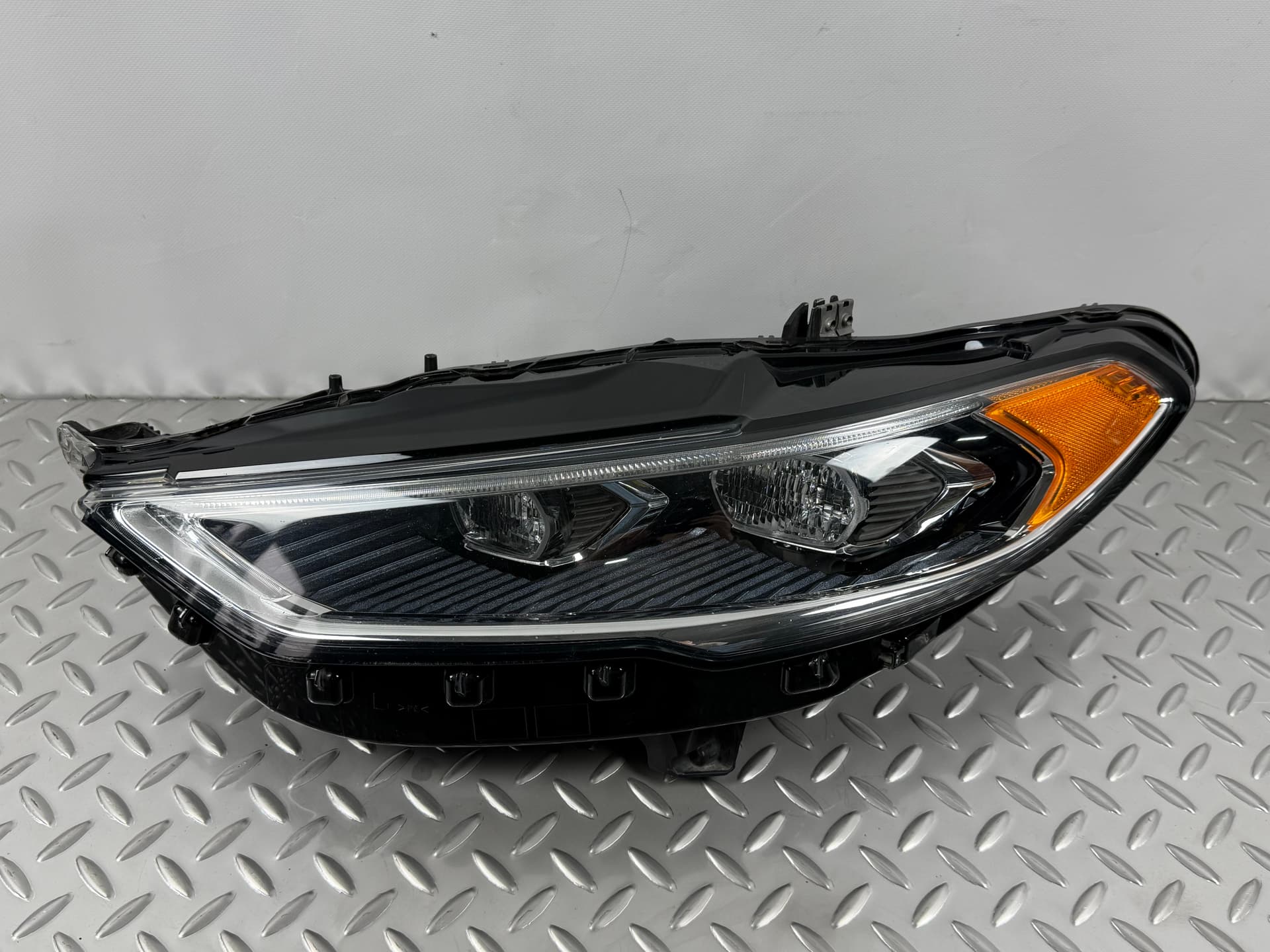 Фара передня ліва в зборі Ford Fusion mk5 17-20 LED, з DRL, Full Led - фото 1