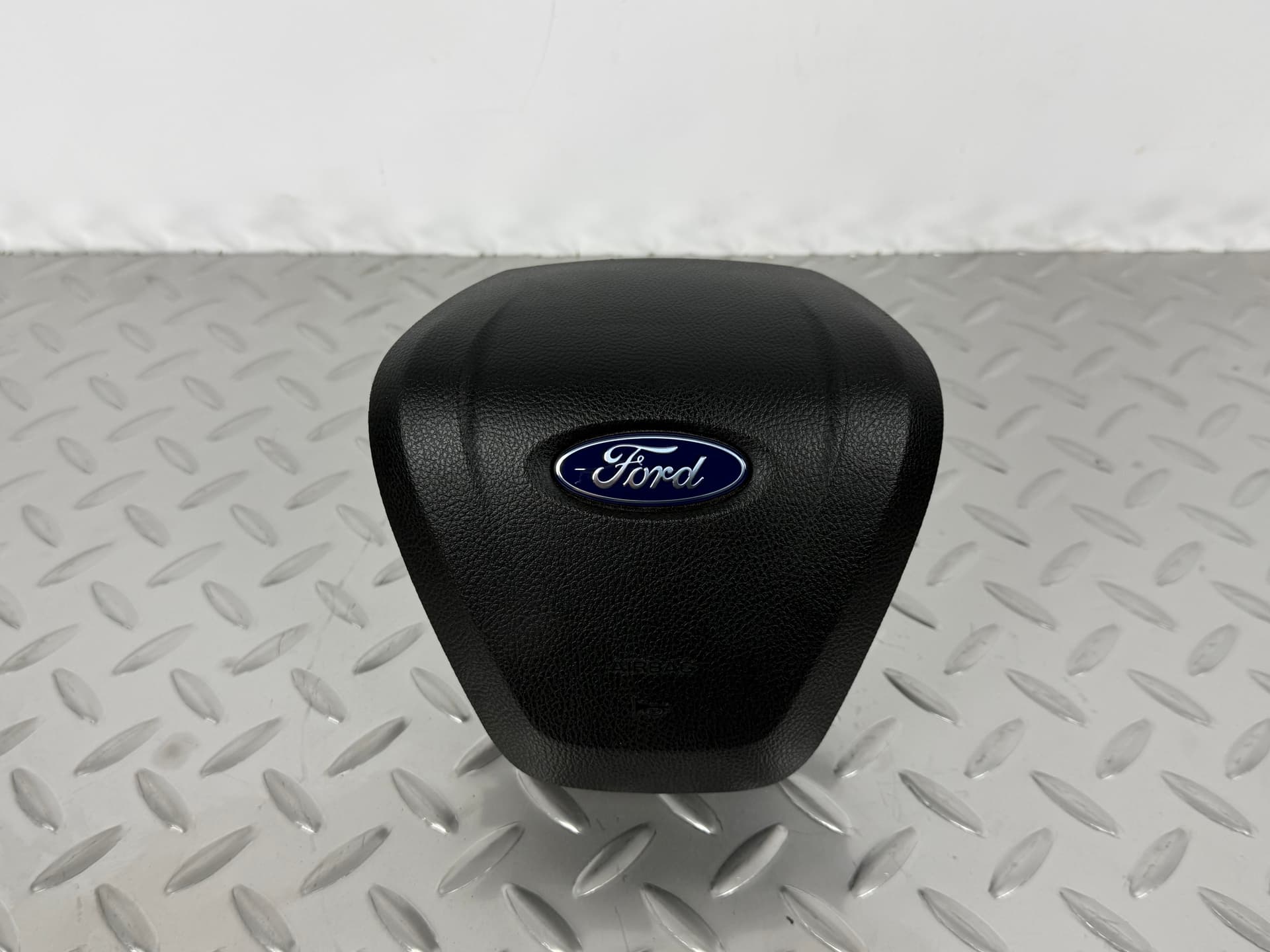 Подушка безпеки airbag в кермо водійська Ford Fusion mk5 13-20 чорна - фото 1