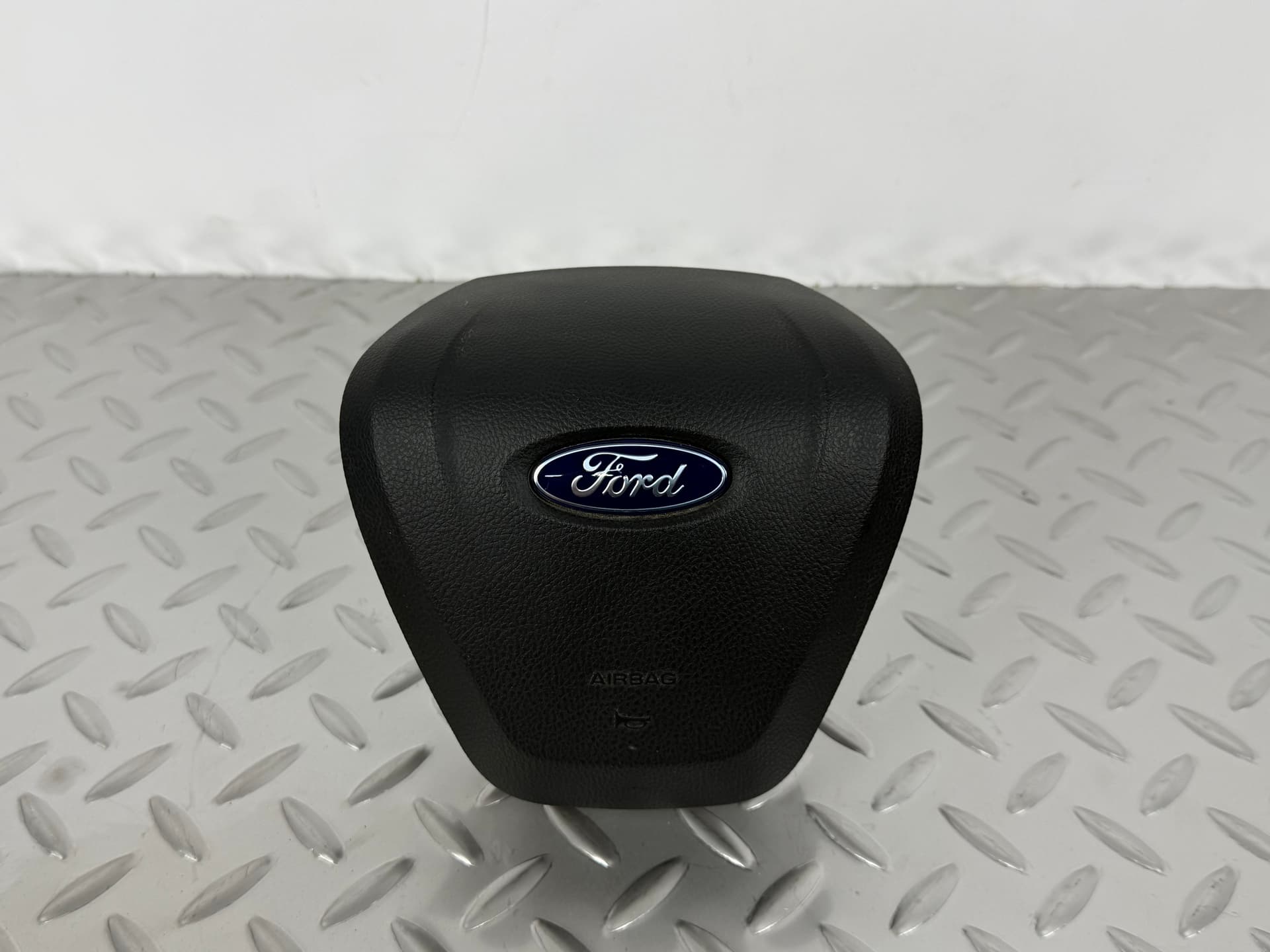 Подушка безпеки airbag в кермо водійська Ford Fusion mk5 13-20 чорна - фото 1