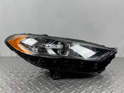 Фара передня права Ford Fusion mk5 17-20 галоген, без DRL  - превью 5