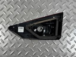 Ліхтар внутрішній кришка багажника лівий Ford Fusion mk5 19-20 галоген з хромом - превью 4