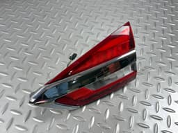 Ліхтар внутрішній кришка багажника правий Ford Fusion mk5 19-20 галоген+LED з хромом - превью 3