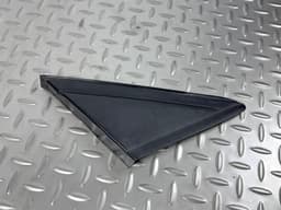 Заглушка трикутник крила передня права Ford Escape MK3 13-19 структура - превью 3