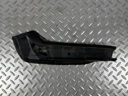 Накладка дверей багажника збоку права Ford Escape MK3 13-19 на кузові - превью 3